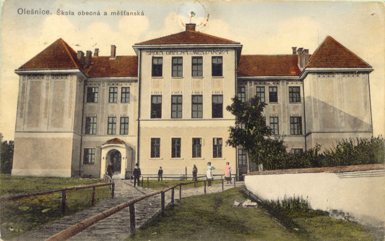 Měšťanská škola v roce 1910